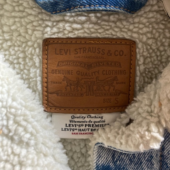 Levi’s Sherpa Trucker - Picture 4 of 6